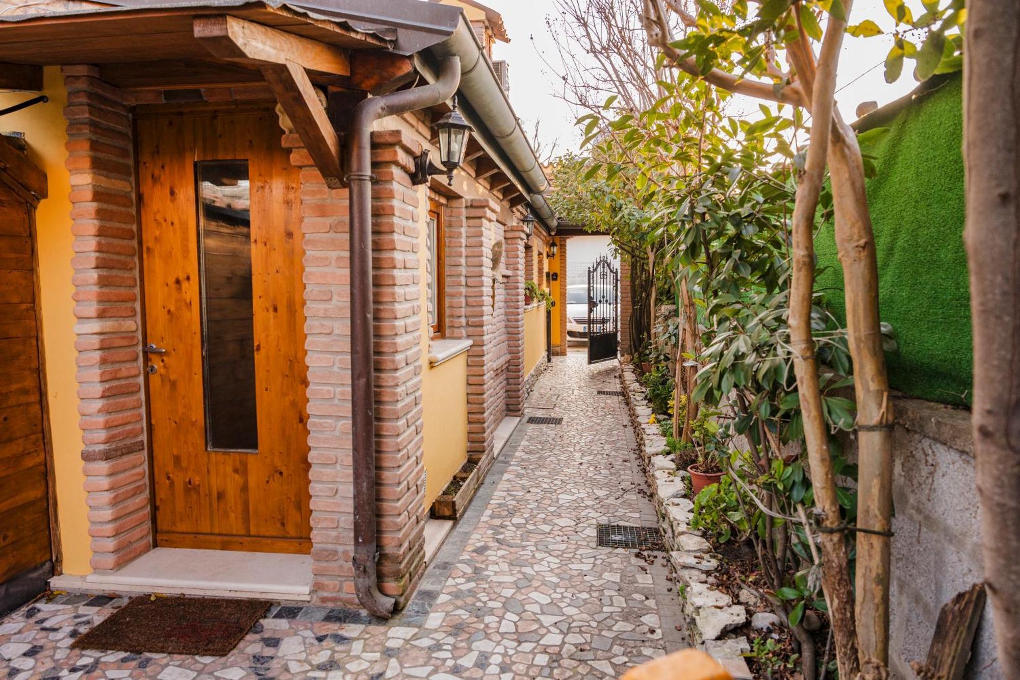 La Loggia Bed & Breakfast Комакио Екстериор снимка