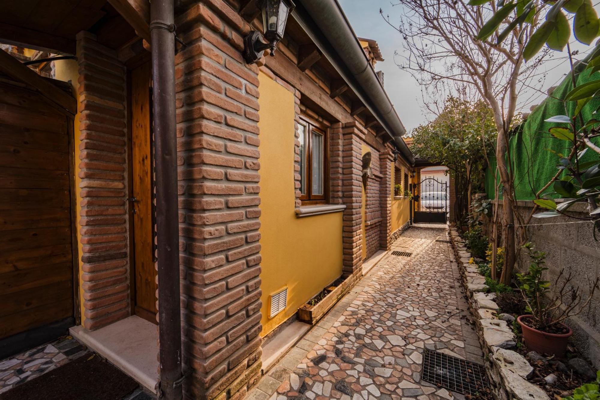 La Loggia Bed & Breakfast Комакио Екстериор снимка