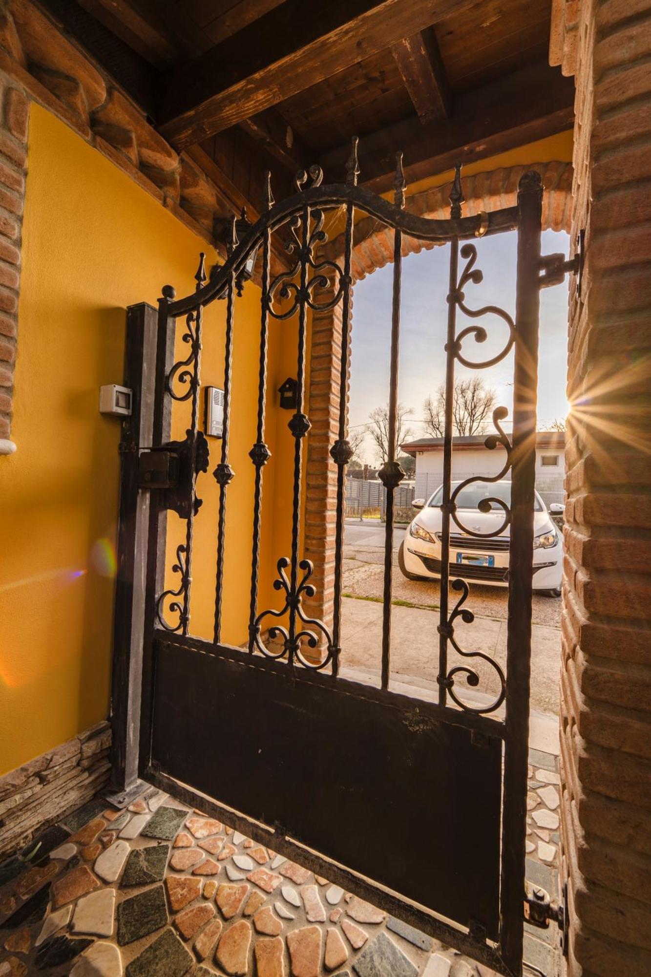 La Loggia Bed & Breakfast Комакио Екстериор снимка